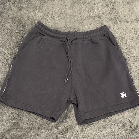 YoungLA Men's Dark Gray Athletic Shorts - Picture 1 of 4